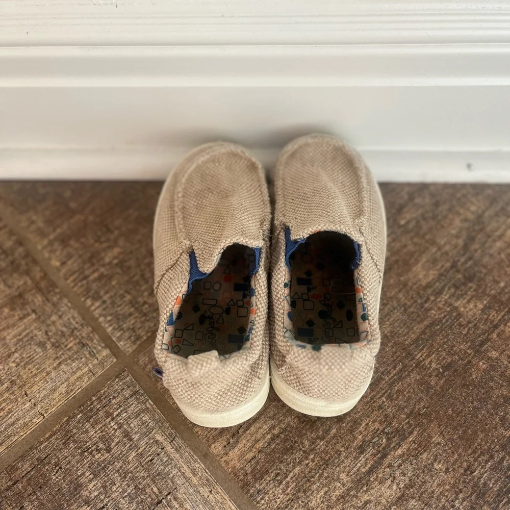 Toddler “HeyDude” type shoes